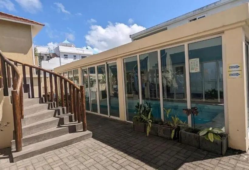 پانسیون Sacha Tourist Residence 1