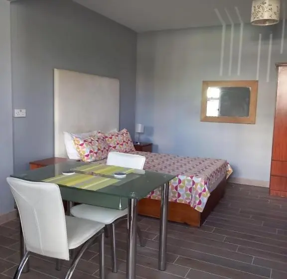 پانسیون Sacha Tourist Residence 1