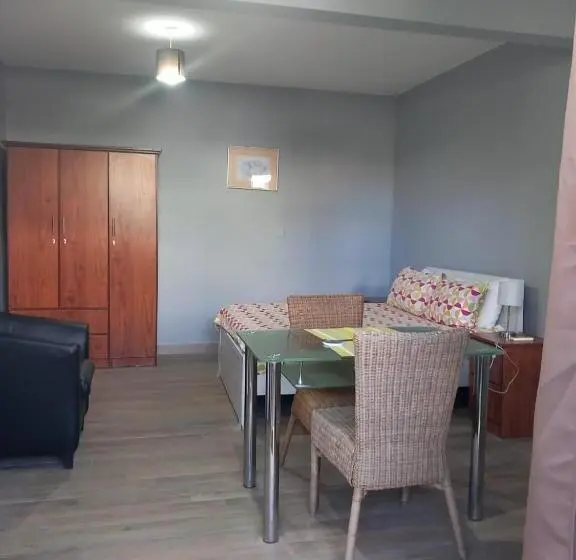 پانسیون Sacha Tourist Residence 1