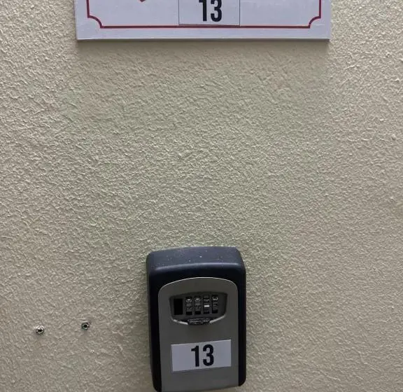 پانسیون Sacha Tourist Residence 1