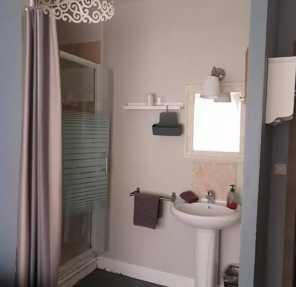 ベッドアンドブレックファースト Juliette S