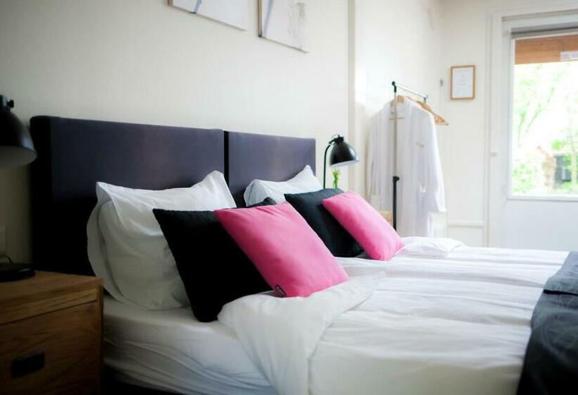 Bed and Breakfast Rheezerstee