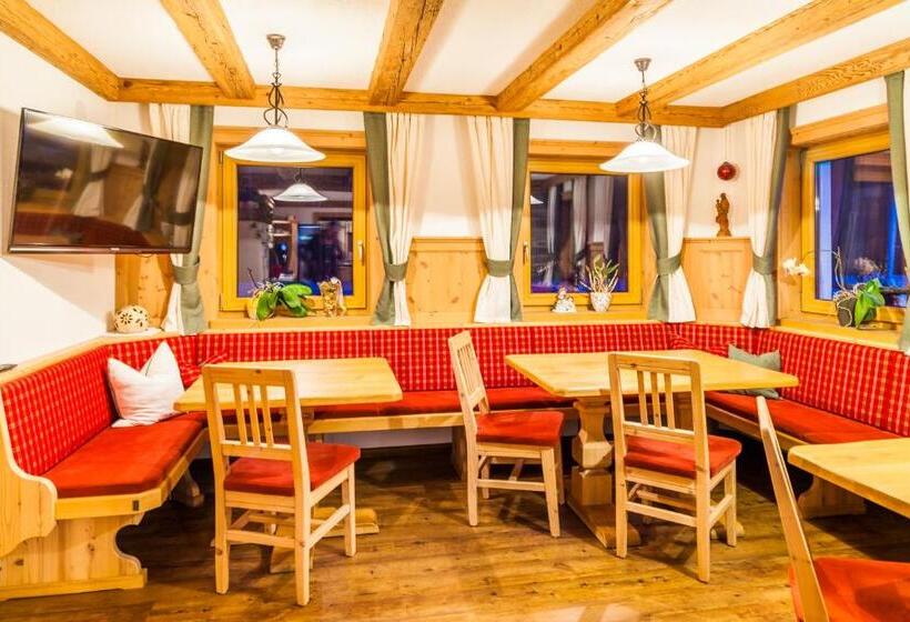 בית מלון כפרי Biobauernhof Kleinummerstall