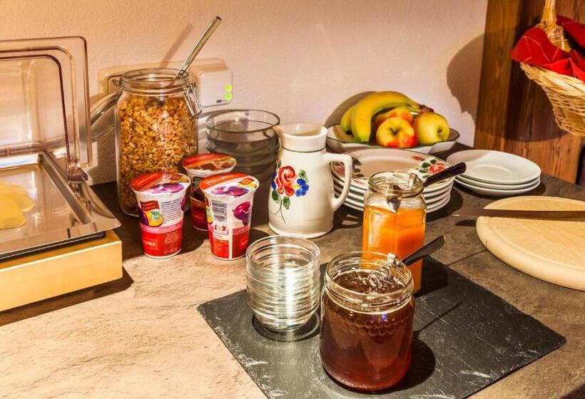 בית מלון כפרי Biobauernhof Kleinummerstall