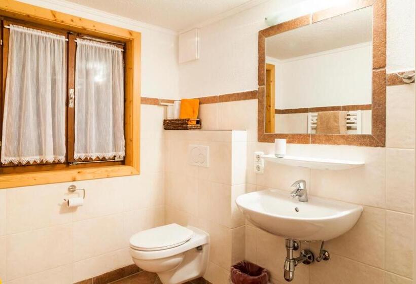 בית מלון כפרי Biobauernhof Kleinummerstall