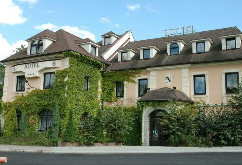 Отель Bohemia Excellent