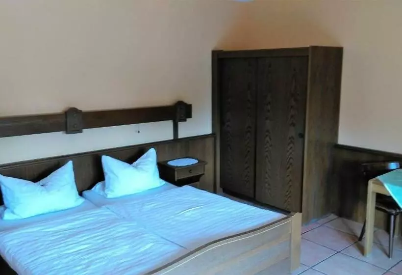 Hotelli Landhaus Im Kühlen Grunde Garni