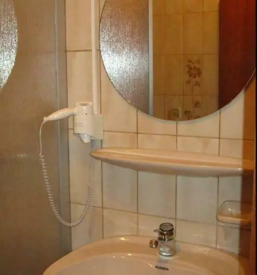 Hotelli Landhaus Im Kühlen Grunde Garni