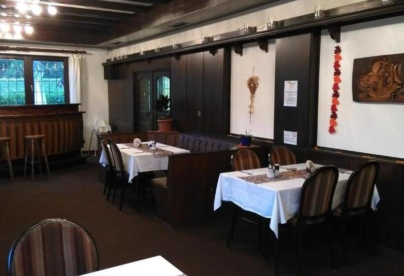 فندق Landhaus Im Kühlen Grunde Garni