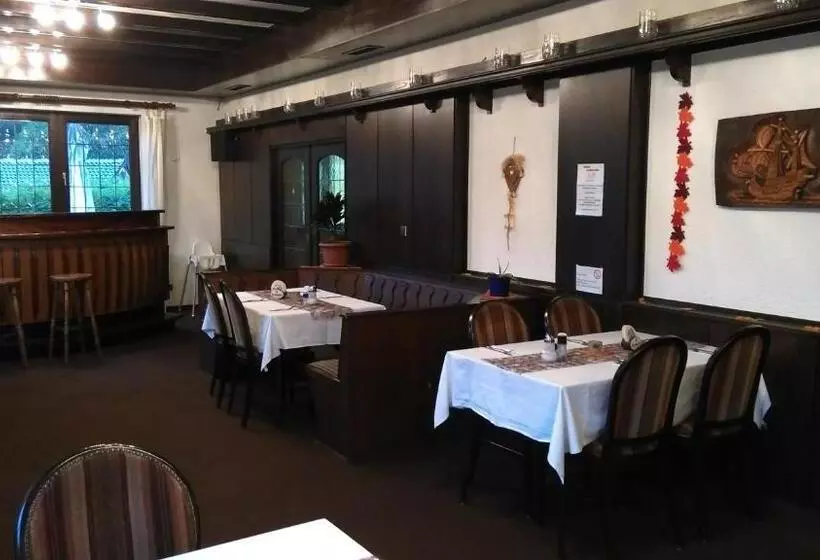 Hotelli Landhaus Im Kühlen Grunde Garni