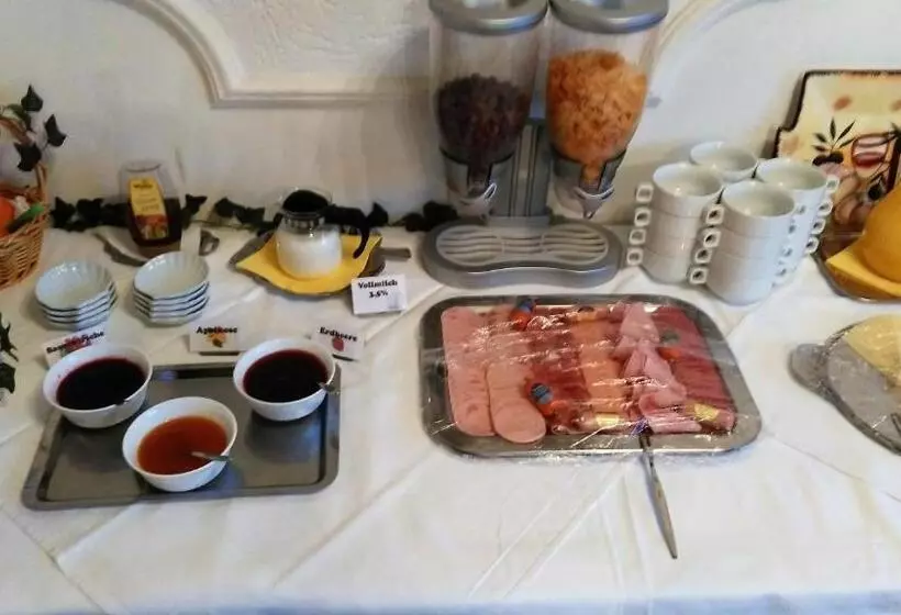 Hotelli Landhaus Im Kühlen Grunde Garni