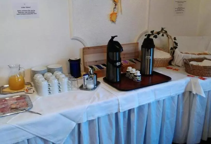 Hotelli Landhaus Im Kühlen Grunde Garni