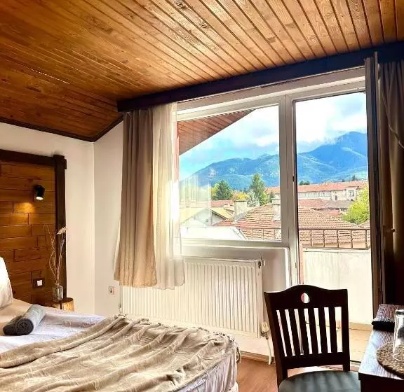 ホテル Red House Family