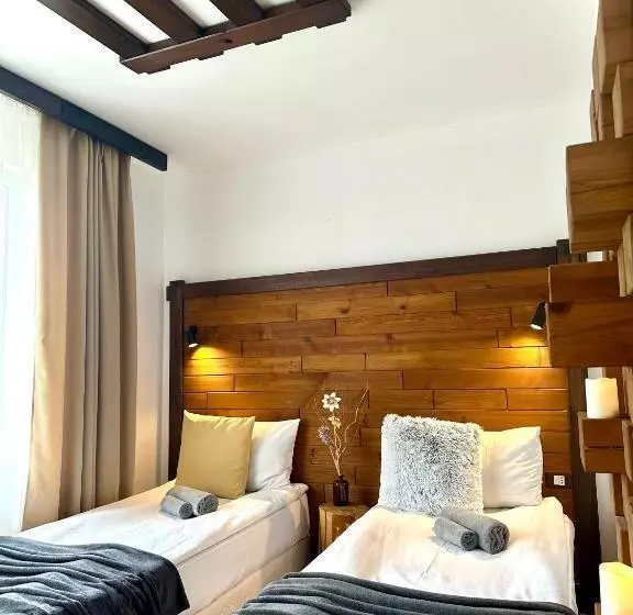 ホテル Red House Family