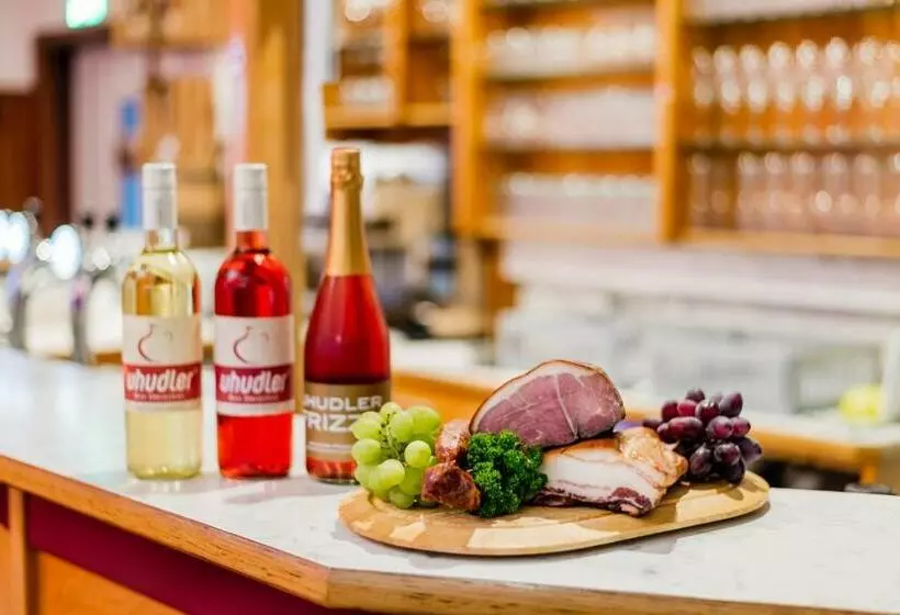 Retkeilymaja Dorf Zimmer Mirth