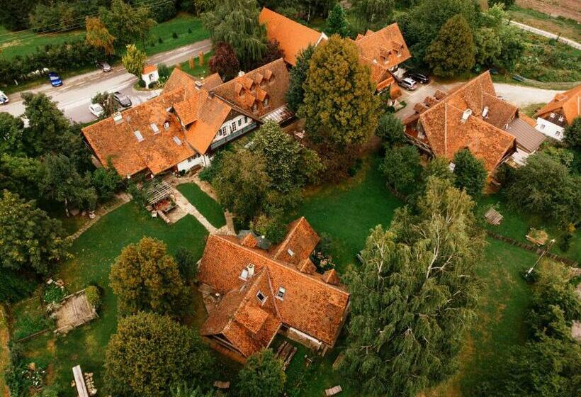 Vandrarhem Wirtshaus Jagawirt