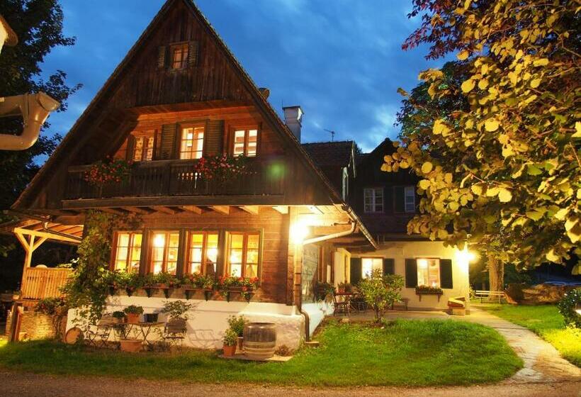 Vandrarhem Wirtshaus Jagawirt