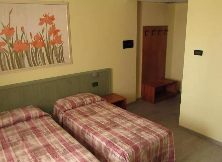 ホテル Alpi Del Mare