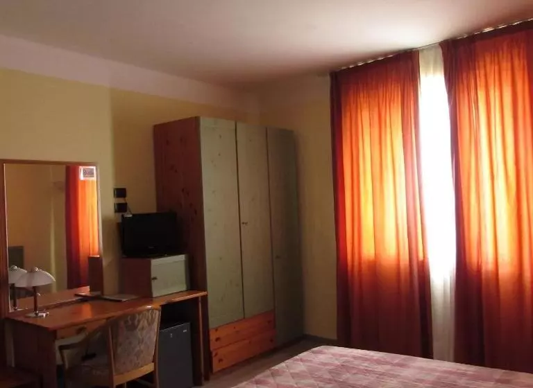 ホテル Alpi Del Mare