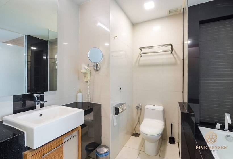 Dua Sentral Kuala Lumpur, Roam