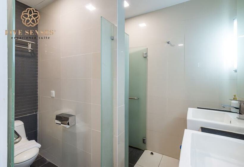 Dua Sentral Kuala Lumpur, Roam