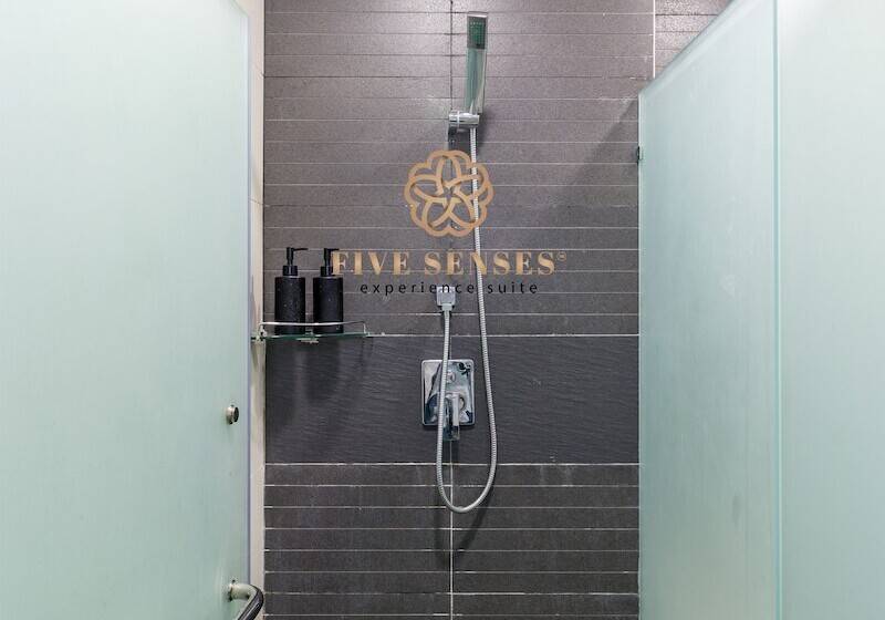 Dua Sentral Kuala Lumpur, Roam