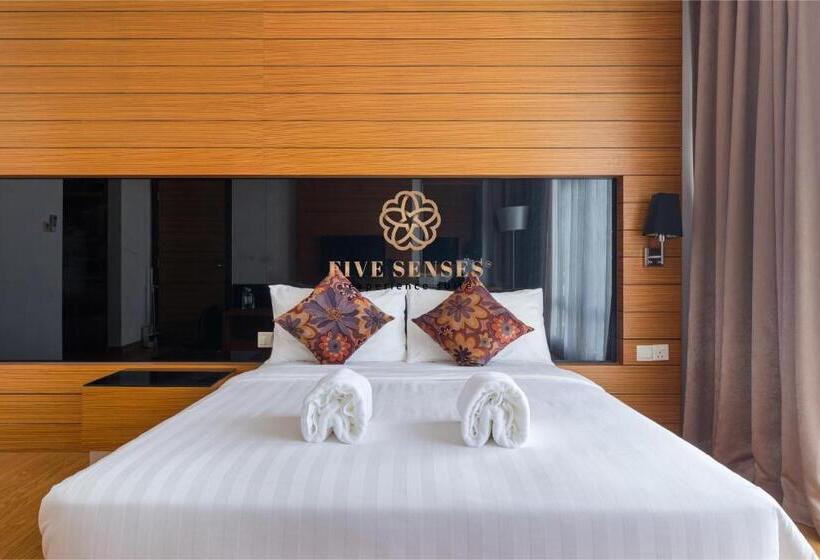 Dua Sentral Kuala Lumpur, Roam