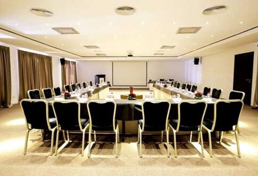 Adam Park Marrakech Hotel & Spa