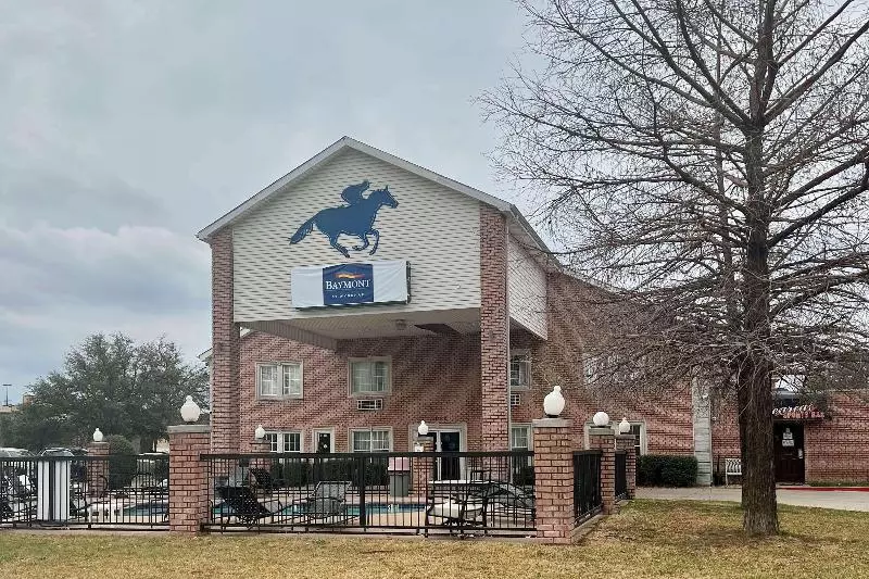 Hotel Baymont By Wyndham Willow Park