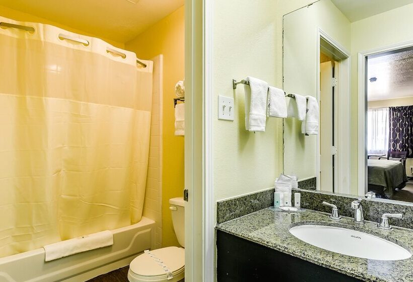 فندق Baymont By Wyndham Willow Park