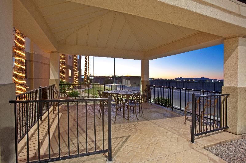 Отель Candlewood Suites Yuma, An Ihg