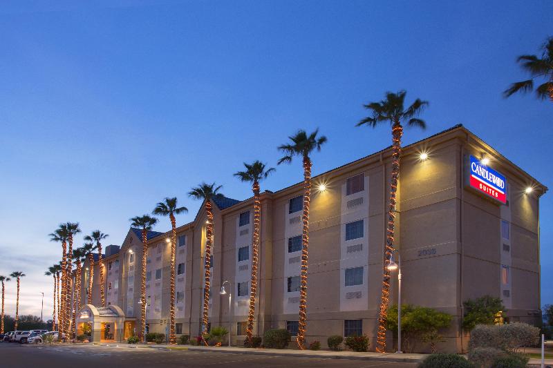 Отель Candlewood Suites Yuma, An Ihg