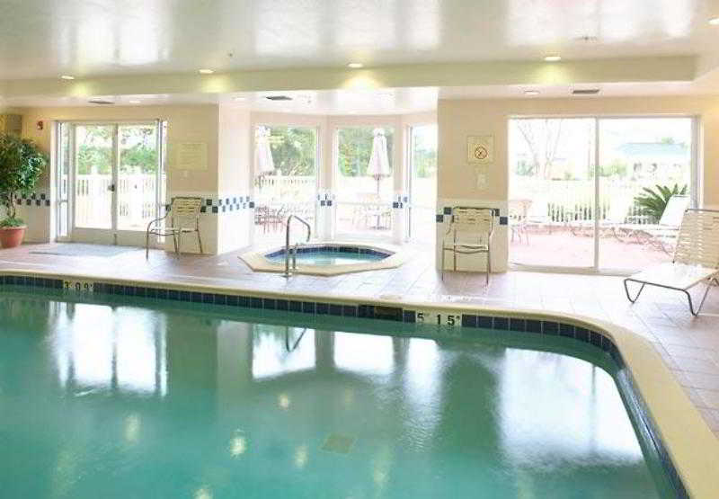 فندق Fairfield Inn & Suites Savannah Airport