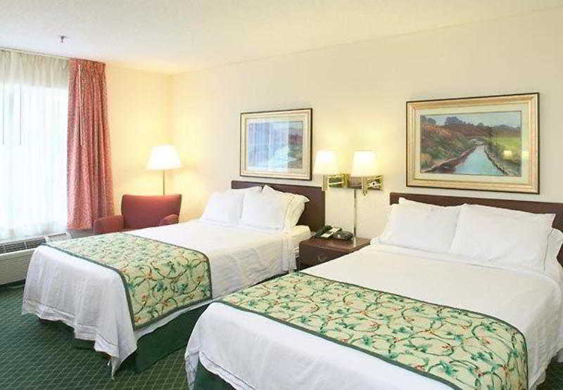 فندق Fairfield Inn & Suites Savannah Airport