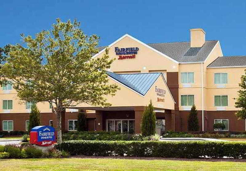 فندق Fairfield Inn & Suites Savannah Airport
