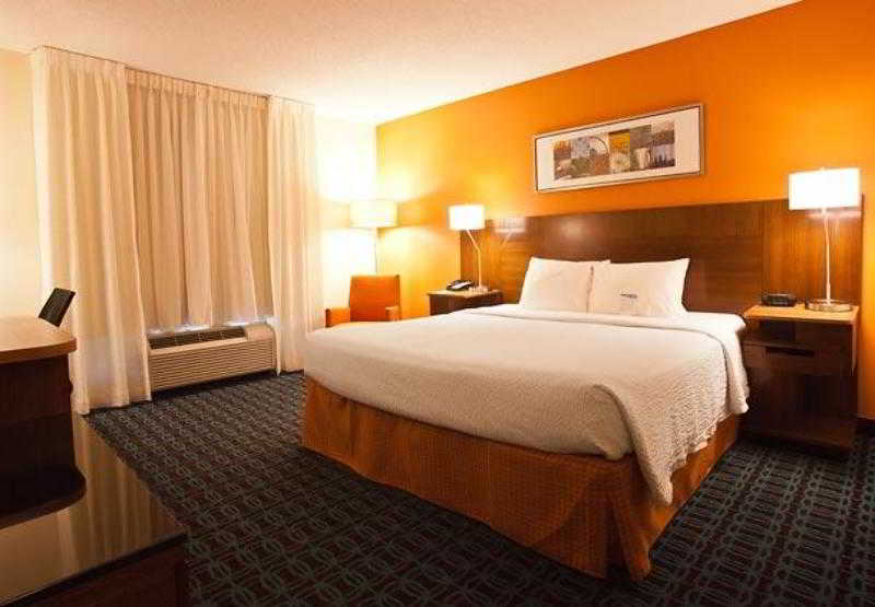 فندق Fairfield Inn & Suites Savannah Airport