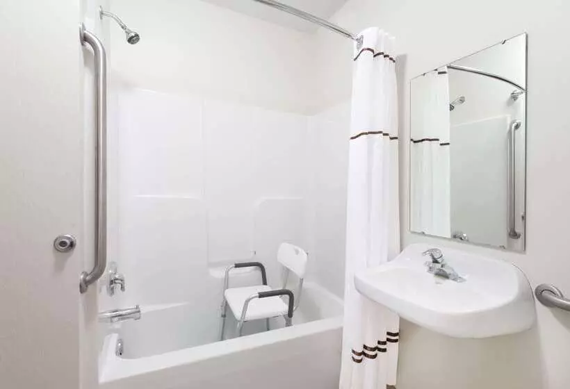 فندق Hawthorn Extended Stay By Wyndham Seville