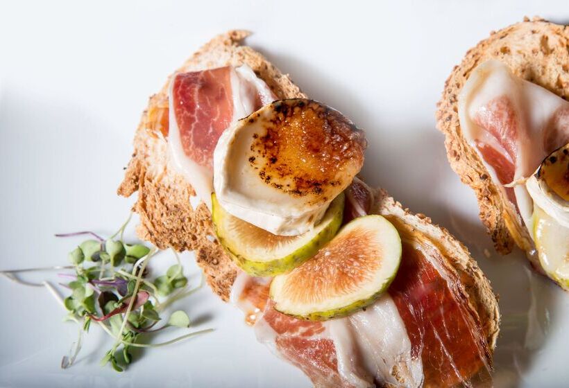 Higueron Hotel Malaga, Curio Collection By Hilton