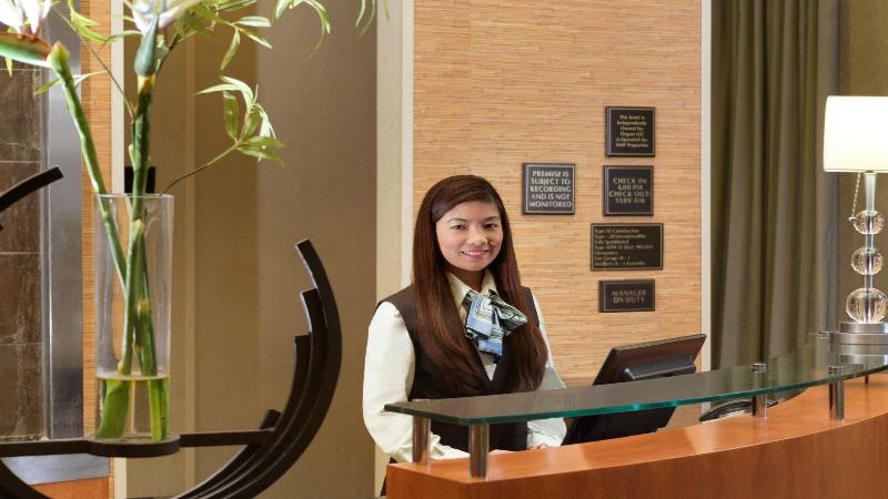 Holiday Inn Hotel & Suites Gateway, An Ihg