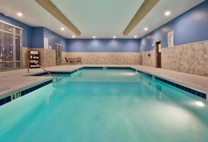 Holiday Inn Express Hotel & Suites Atlanta Airport West   Camp Creek, An Ihg