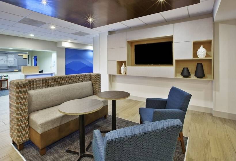 Holiday Inn Express Hotel & Suites Manchester Conference Center, An Ihg