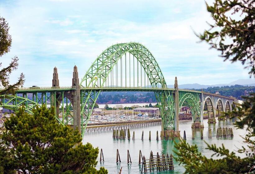 בית מלון כפרי Holiday Inn Express Newport, An Ihg