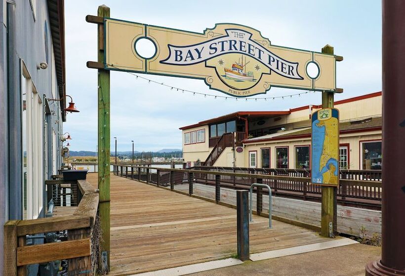 בית מלון כפרי Holiday Inn Express Newport, An Ihg