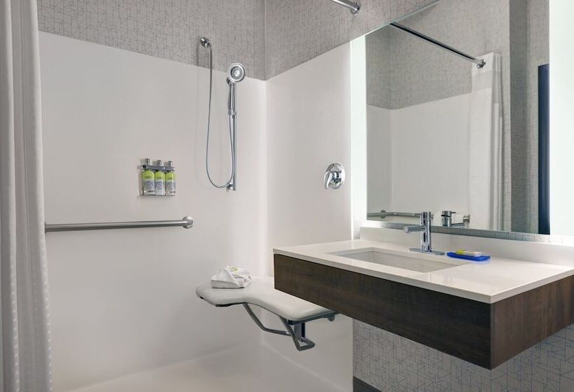 בית מלון כפרי Holiday Inn Express Newport, An Ihg