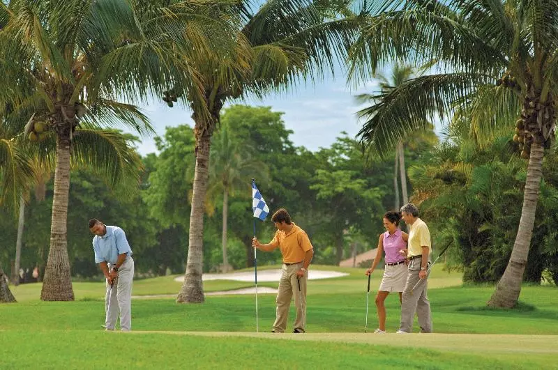 酒店 Holiday Inn Express & Suites Naples Downtown   5th Avenue, An Ihg