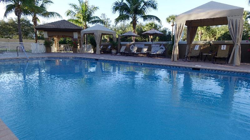 호텔 Holiday Inn Express & Suites Naples Downtown   5th Avenue, An Ihg