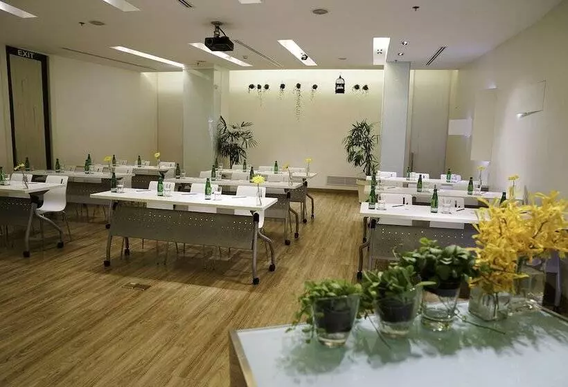 בית מלון כפרי Lit Bangkok