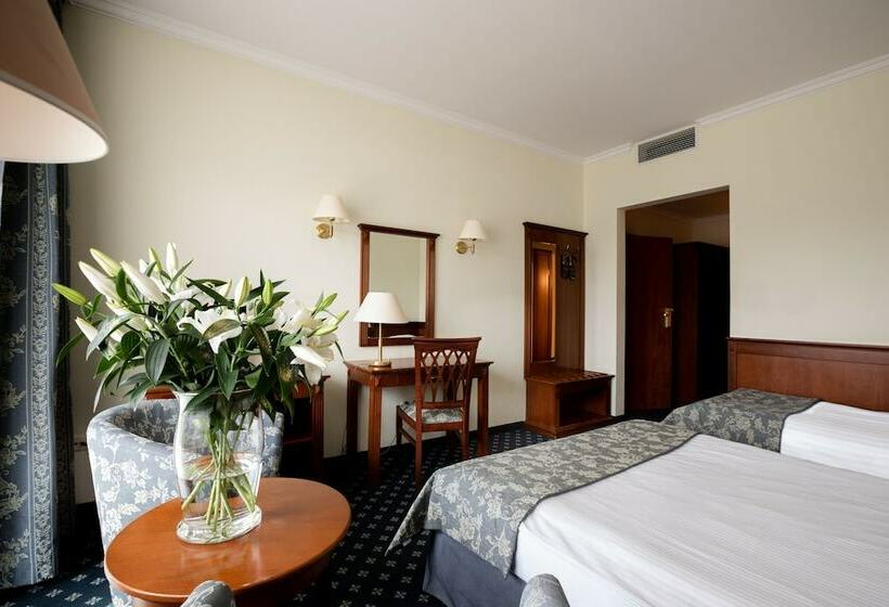 酒店 Ossa Conference & Spa