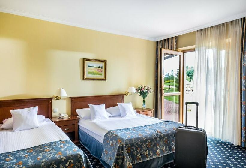 酒店 Ossa Conference & Spa