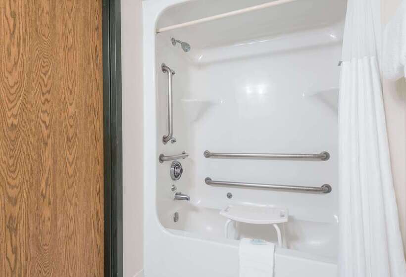 فندق Wyndham Garden Williamsburg Busch Gardens Area